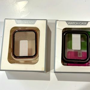 2 iPhone case as you can see in the pictures